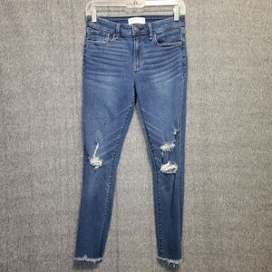 Abercrombie & Fitch Super Skinny Mid Rise Jeans 28 / 6